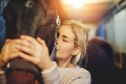Five Reasons Your Horse Will Love You for Switching to Steamed Hay